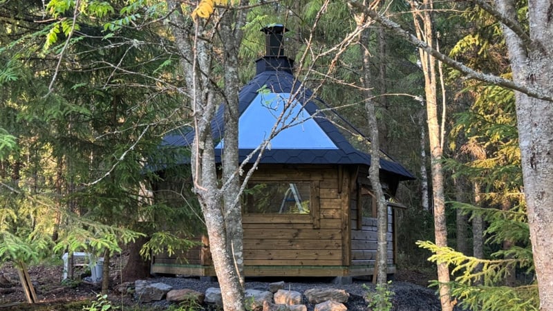 Huutokaupat.comista löytyi täydellinen kota Helin mökille